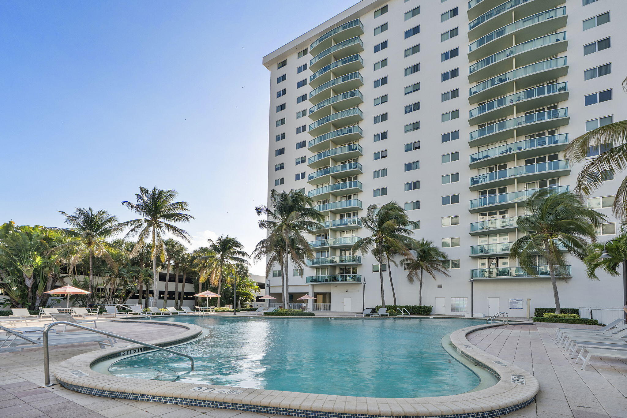 OCEANVIEW BUILDING B CONDO - Residential