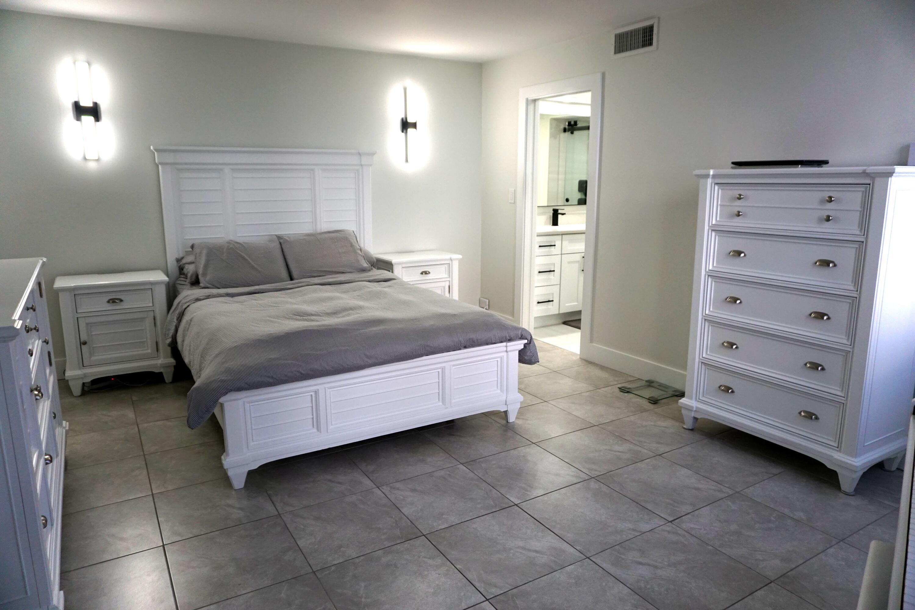 PHOENIX TOWERS CONDO - Residential Lease