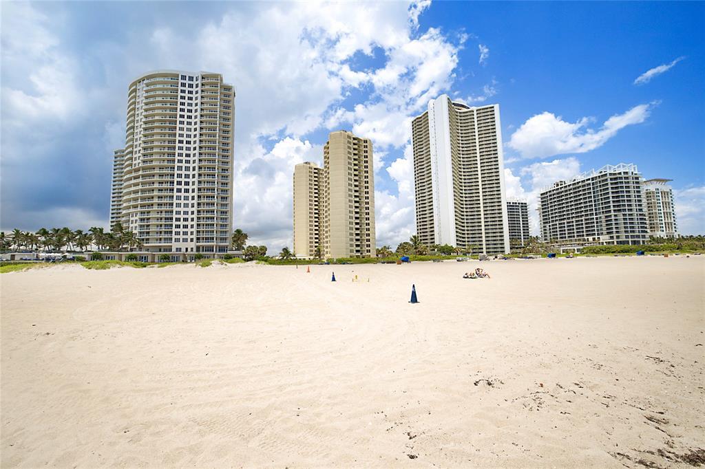 PHOENIX TOWERS CONDO - Residential Lease