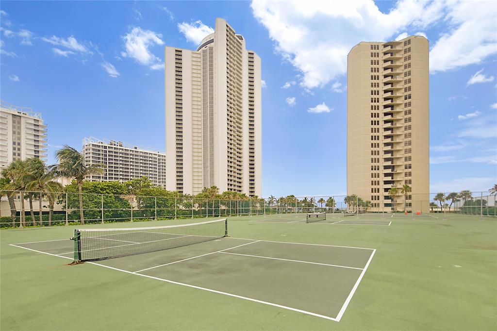 PHOENIX TOWERS CONDO - Residential Lease