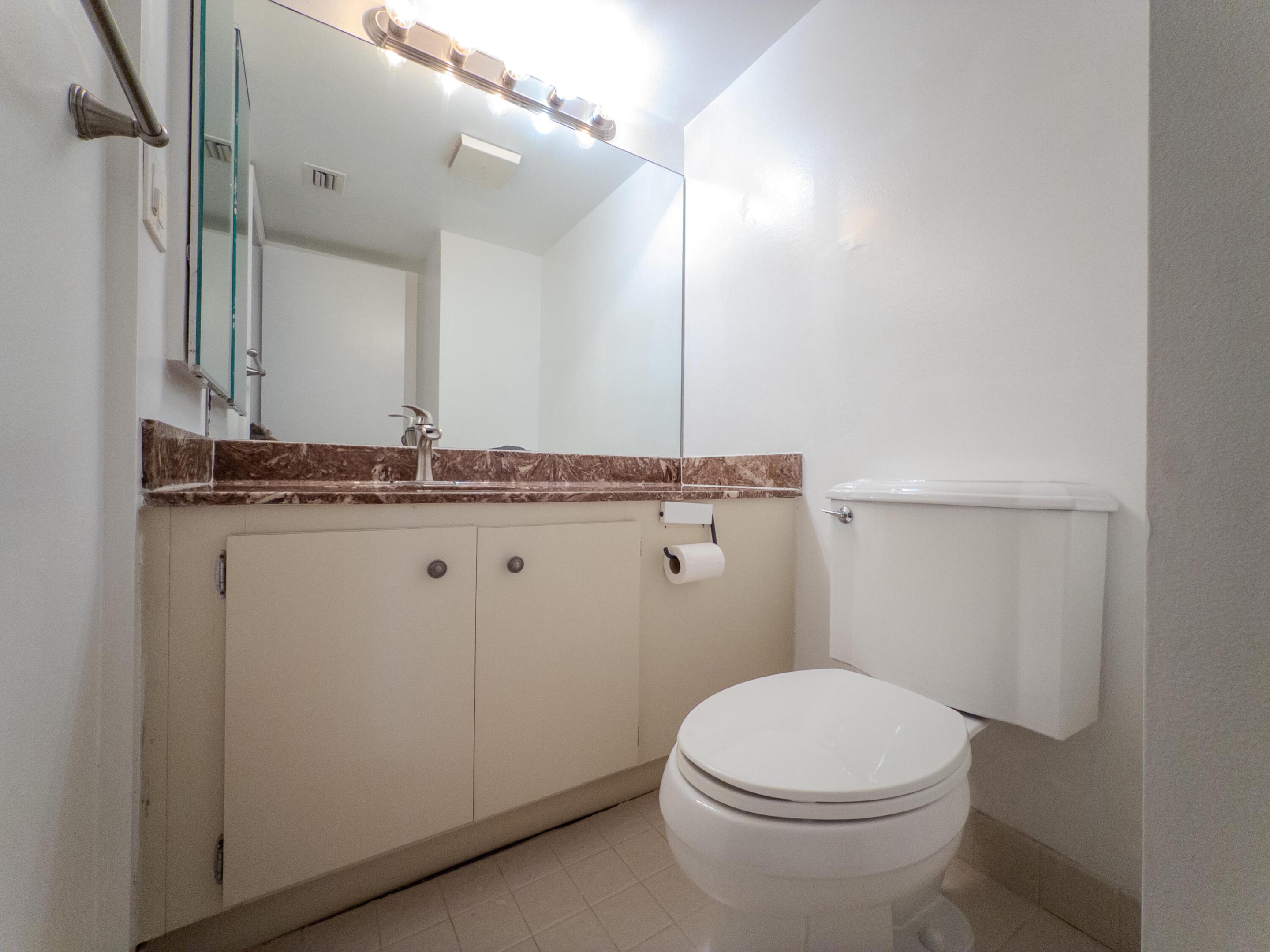 GRANDVIEW AT EMERALD HILLS CONDO - Residential Lease