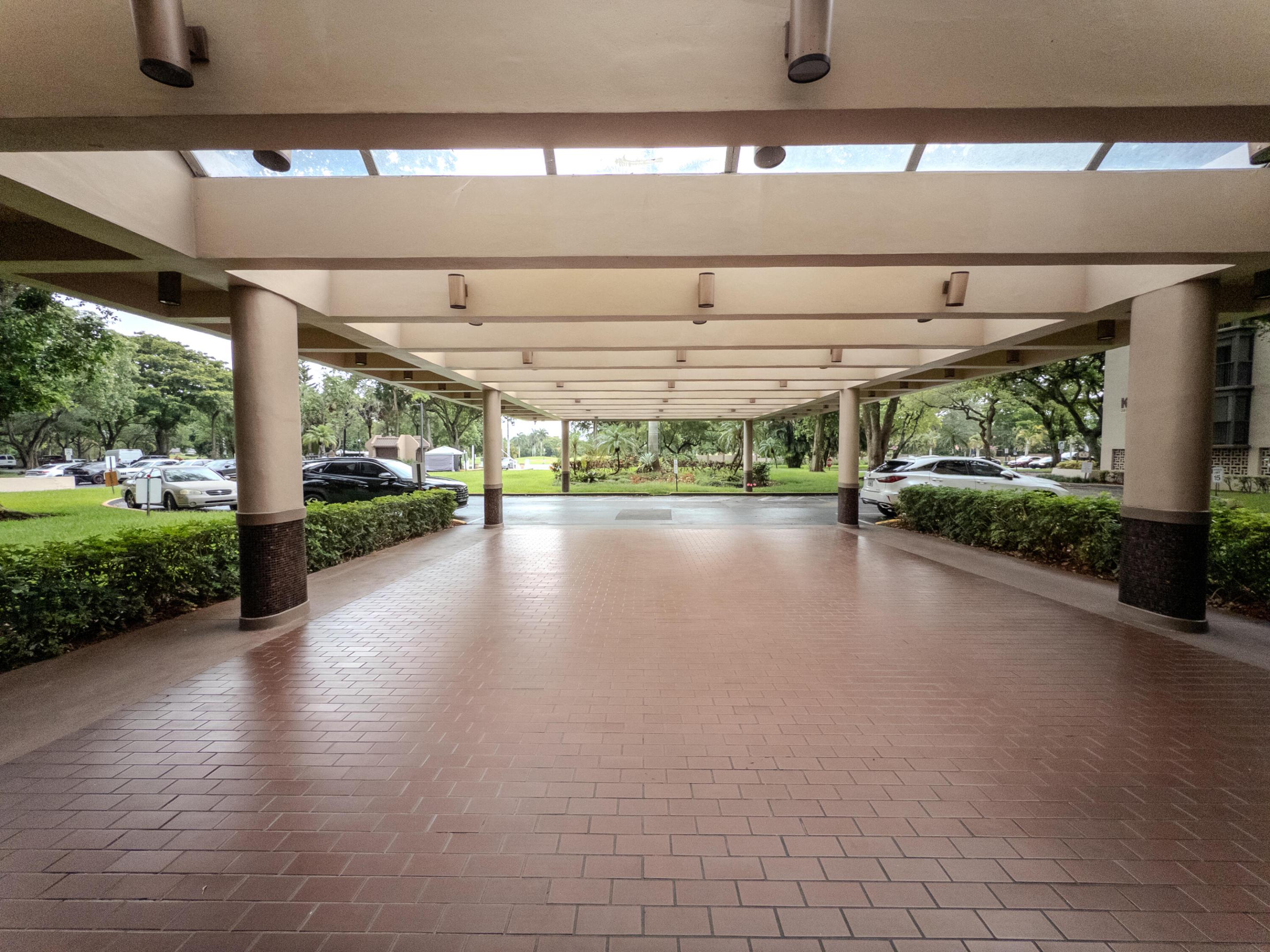GRANDVIEW AT EMERALD HILLS CONDO - Residential Lease