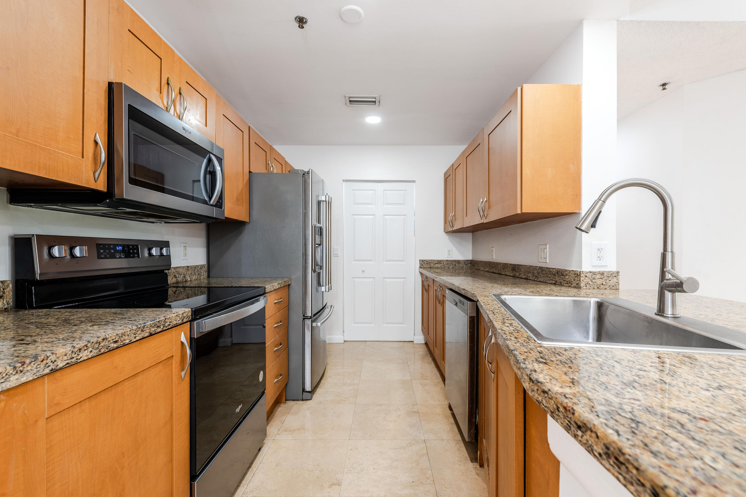 BOCAR CONDO - Residential
