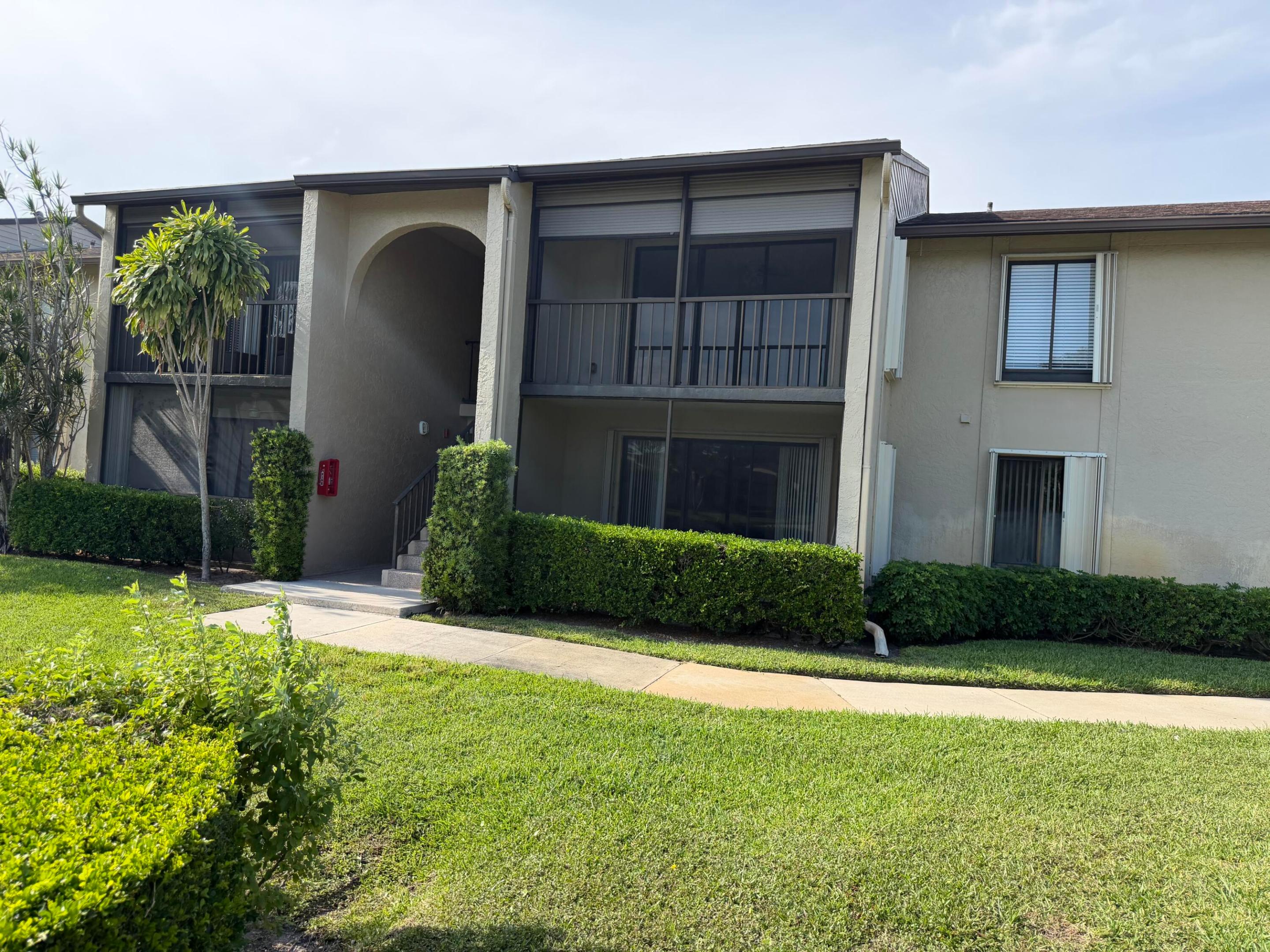 PINE RIDGE NORTH VILLAGE III CONDO - Residential Lease