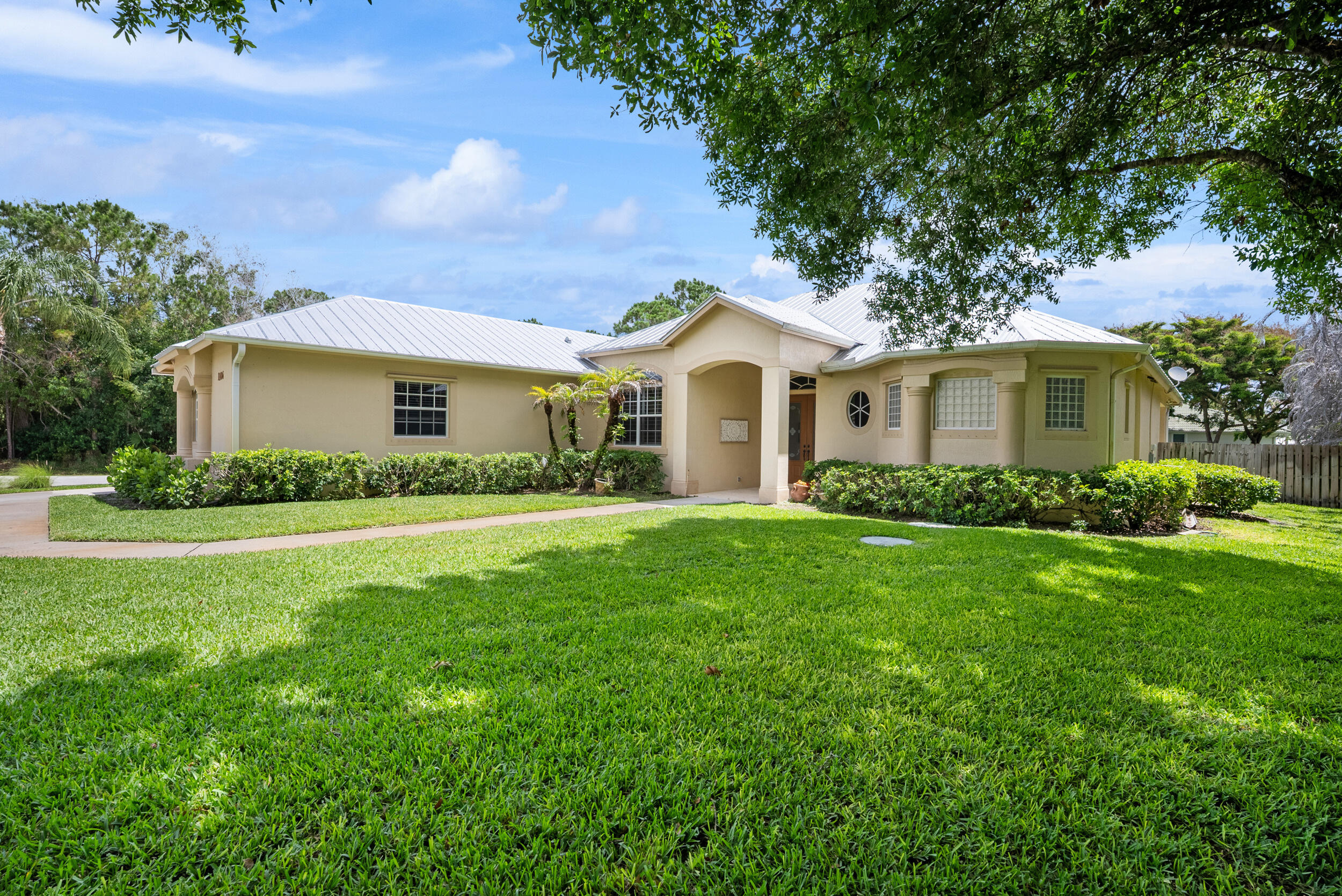 WESTWOOD COUNTRY ESTATES - Residential