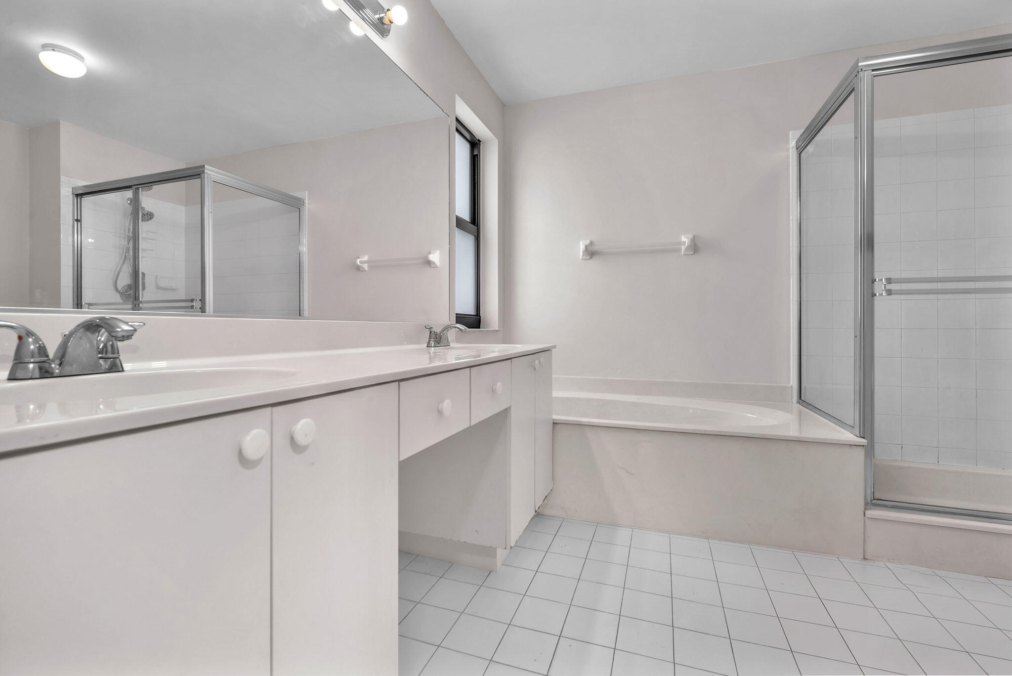 SILVER LAKES PHASE III REPLAT - Residential