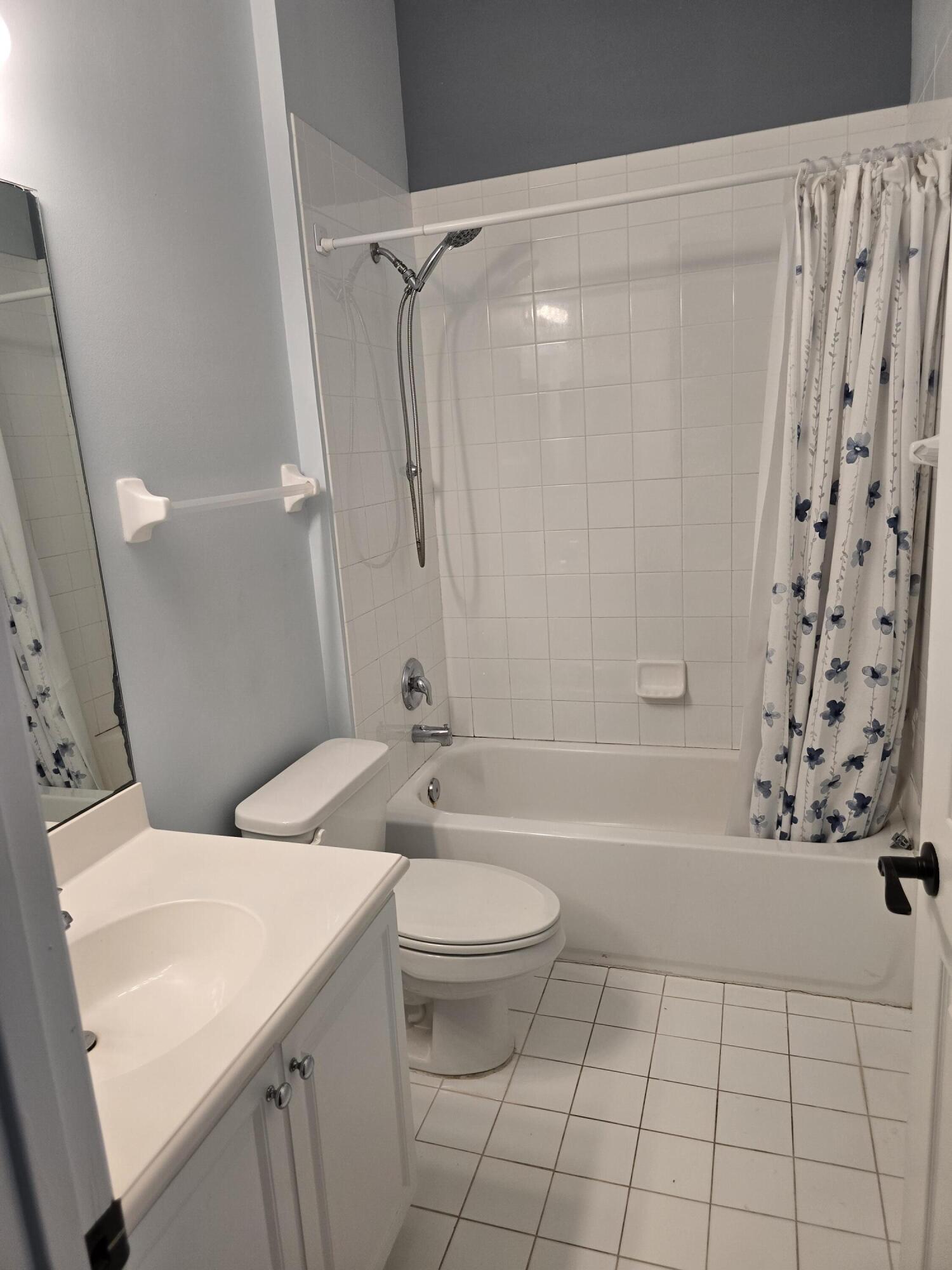 ABACOA TOWN CENTER 3 - Residential Lease