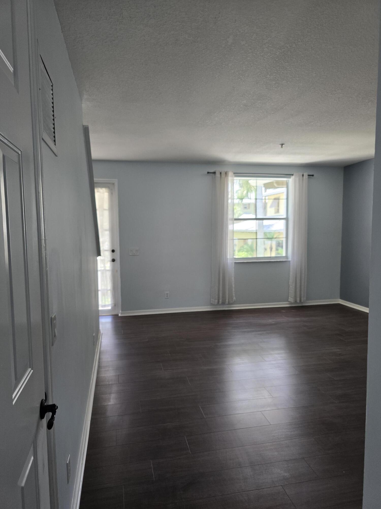 ABACOA TOWN CENTER 3 - Residential Lease