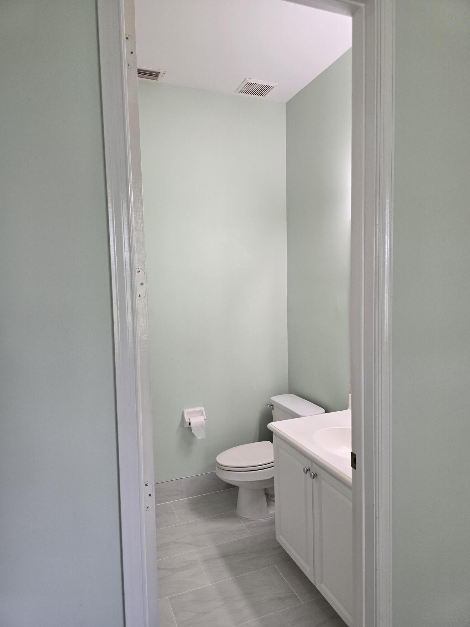 ABACOA TOWN CENTER 3 - Residential Lease