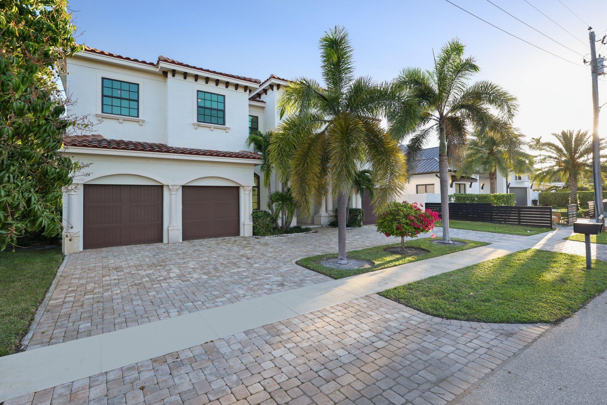 BOCA HARBOUR - Residential