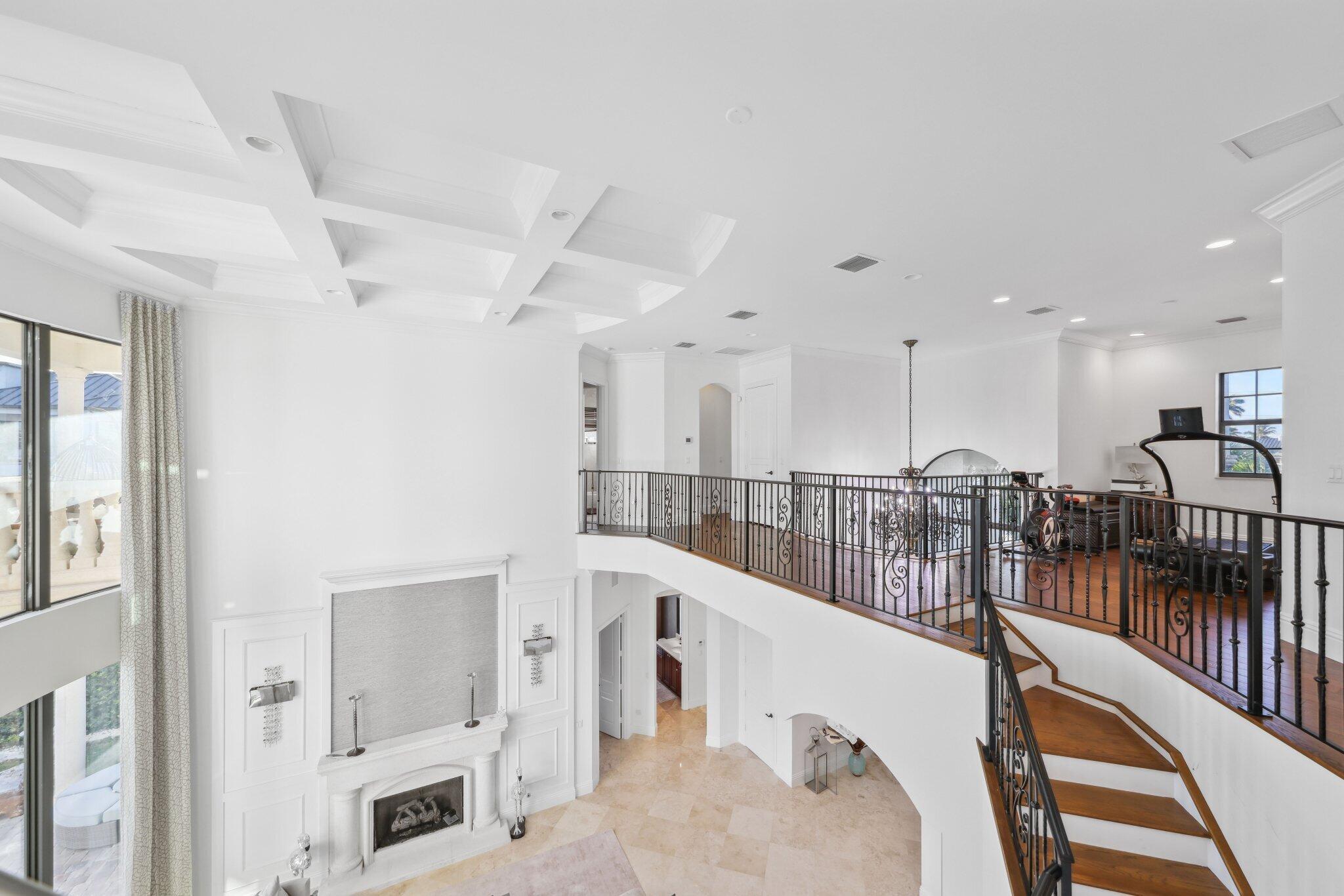 BOCA HARBOUR - Residential