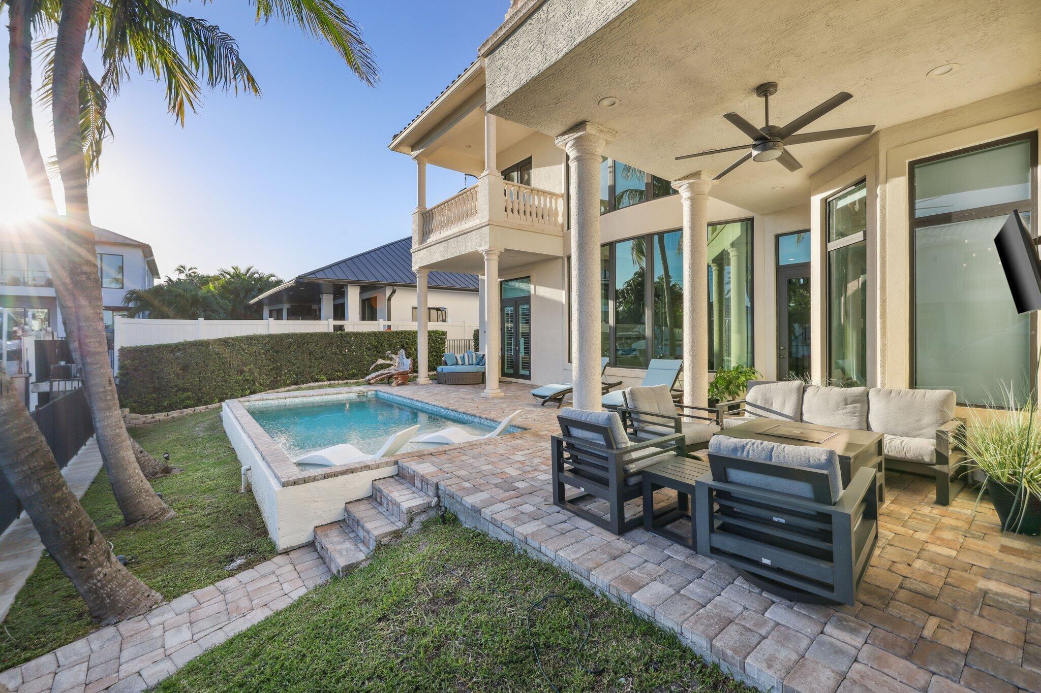 BOCA HARBOUR - Residential