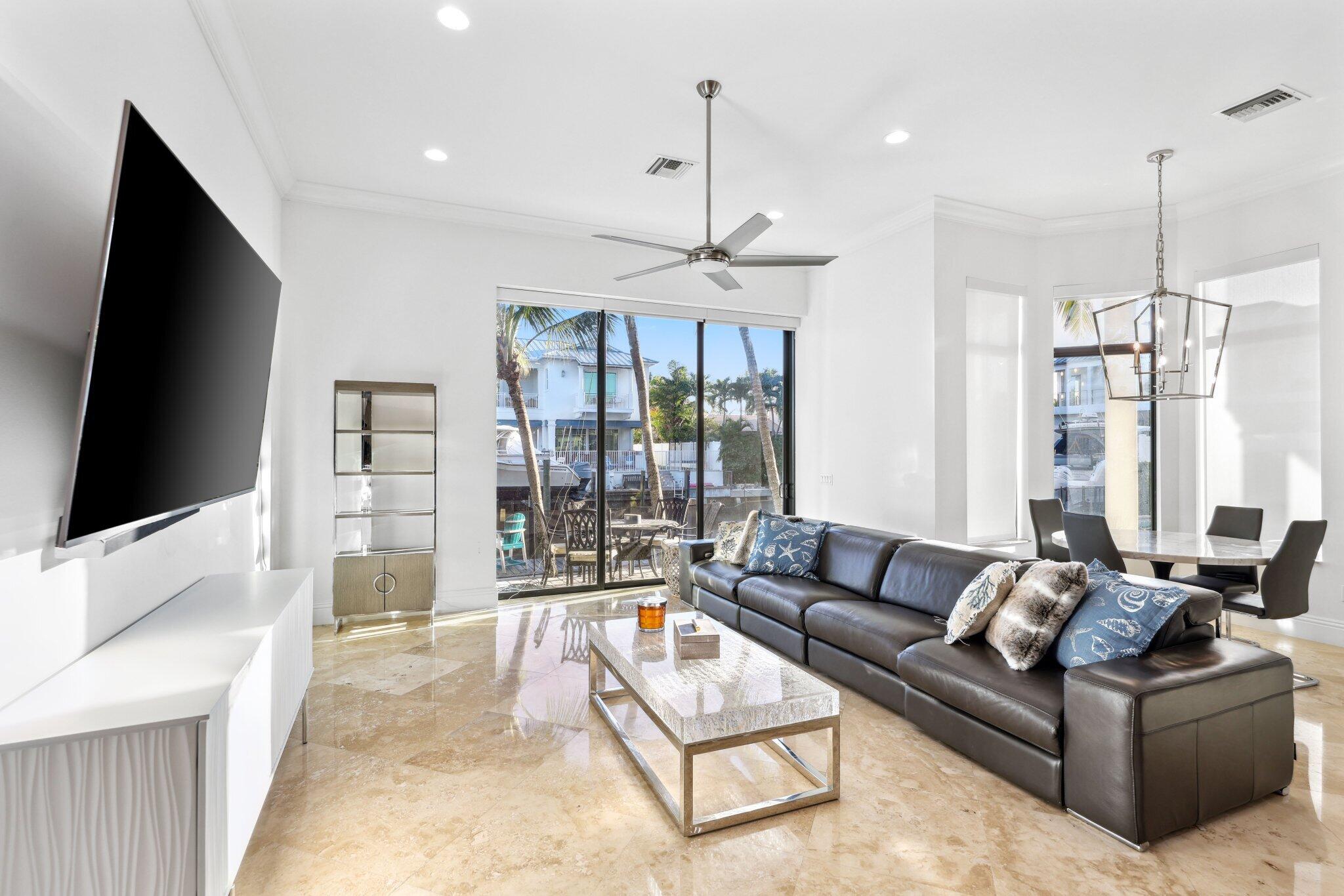 BOCA HARBOUR - Residential