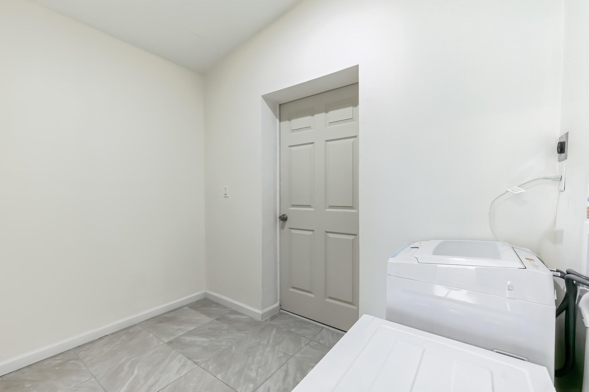MEDITERRANIA - Residential Lease