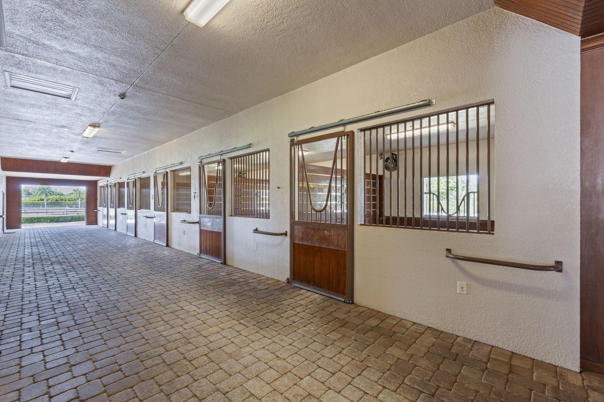 Palm Glade Ranches - South Shore Blvd. South of 50 - Residential