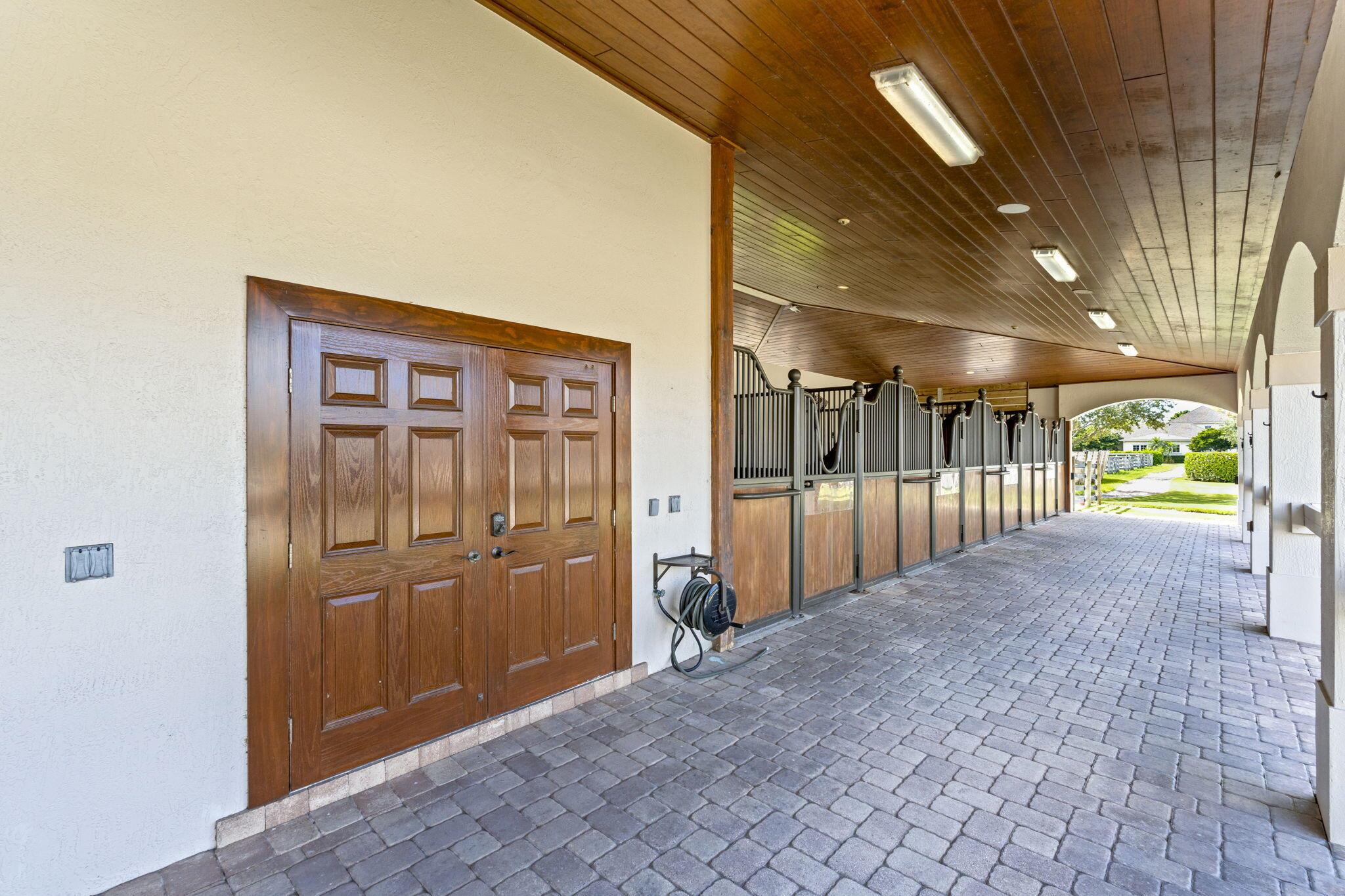 Palm Glade Ranches - South Shore Blvd. South of 50 - Residential