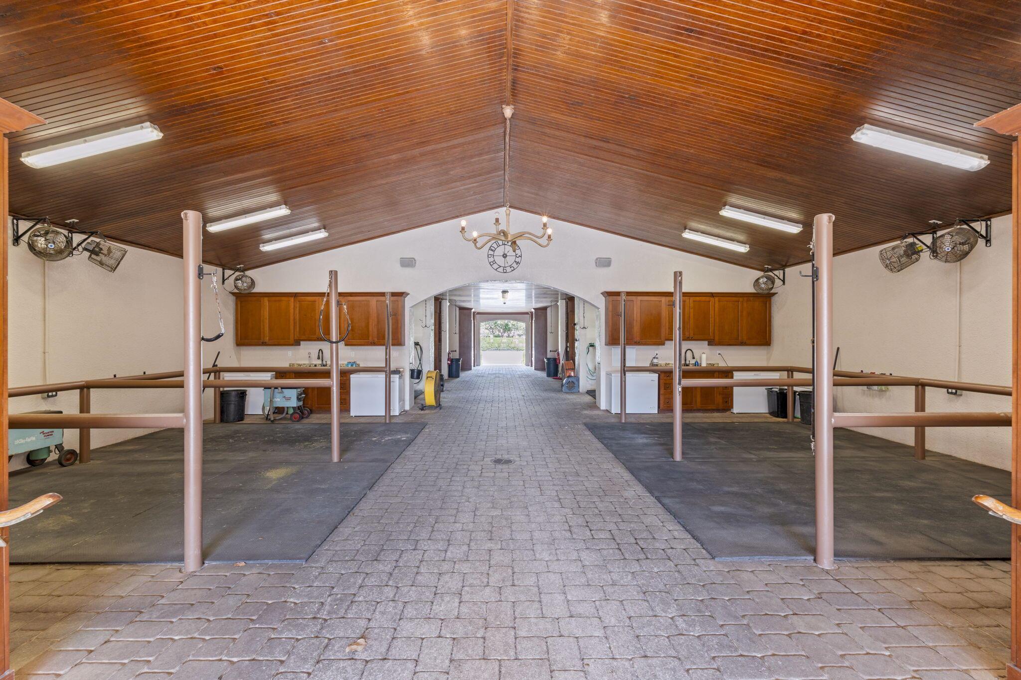 Palm Glade Ranches - South Shore Blvd. South of 50 - Residential