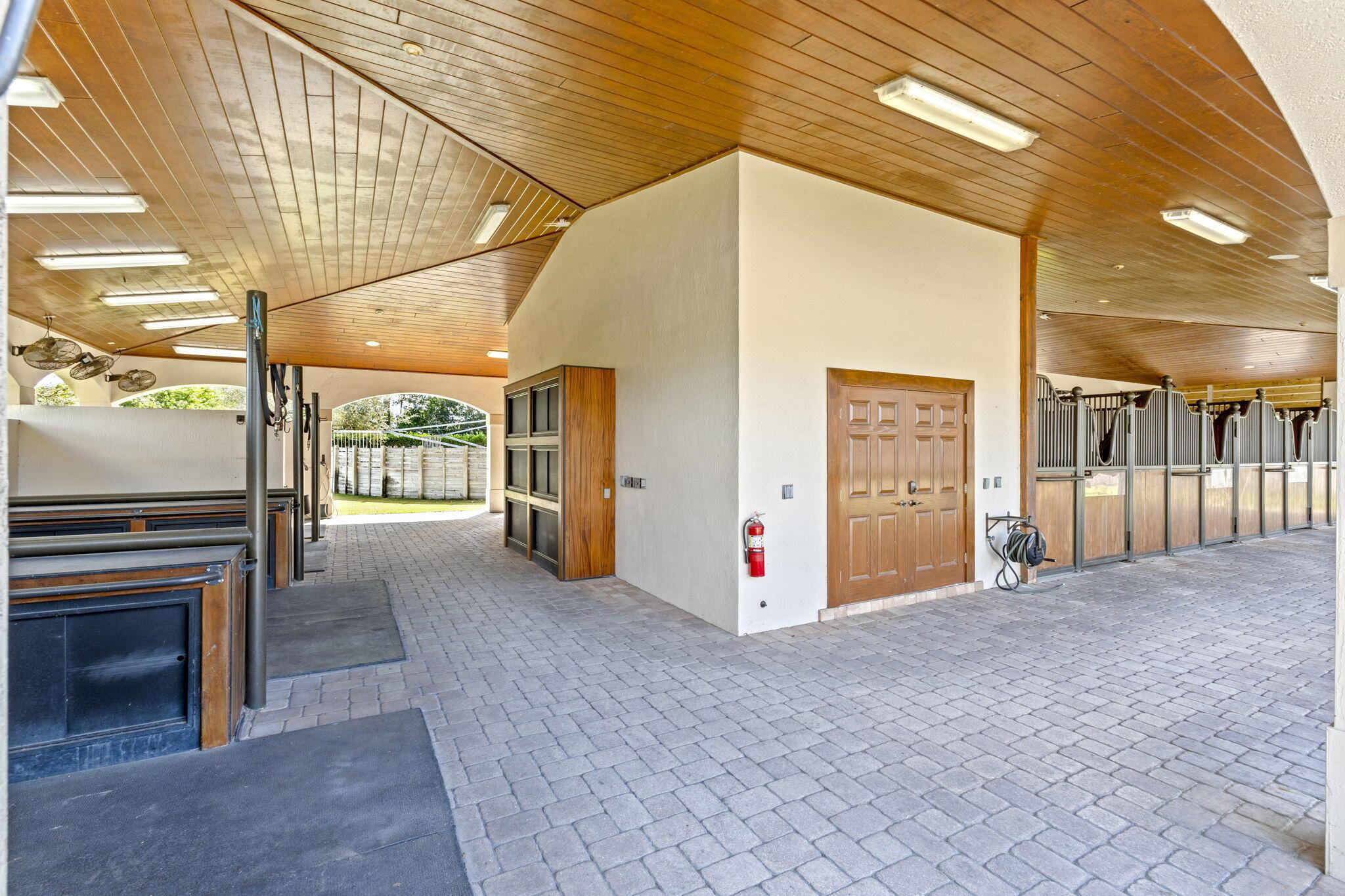 Palm Glade Ranches - South Shore Blvd. South of 50 - Residential