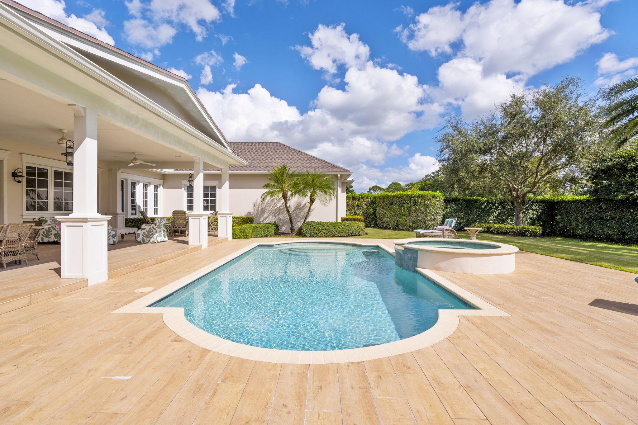 Palm Glade Ranches - South Shore Blvd. South of 50 - Residential
