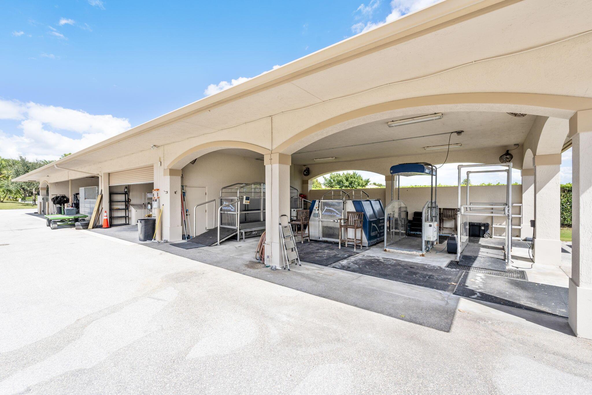 Palm Glade Ranches - South Shore Blvd. South of 50 - Residential
