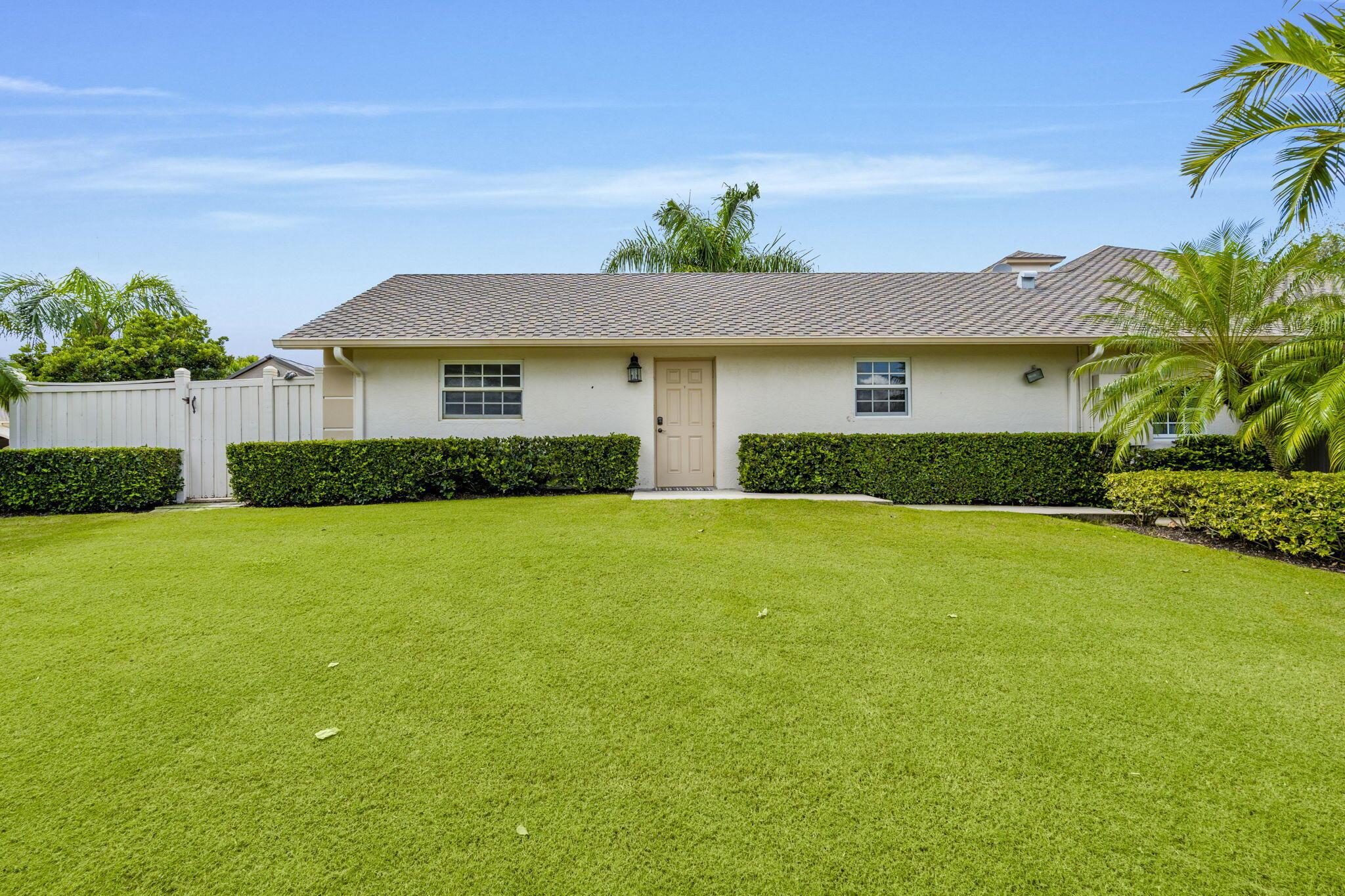 Palm Glade Ranches - South Shore Blvd. South of 50 - Residential
