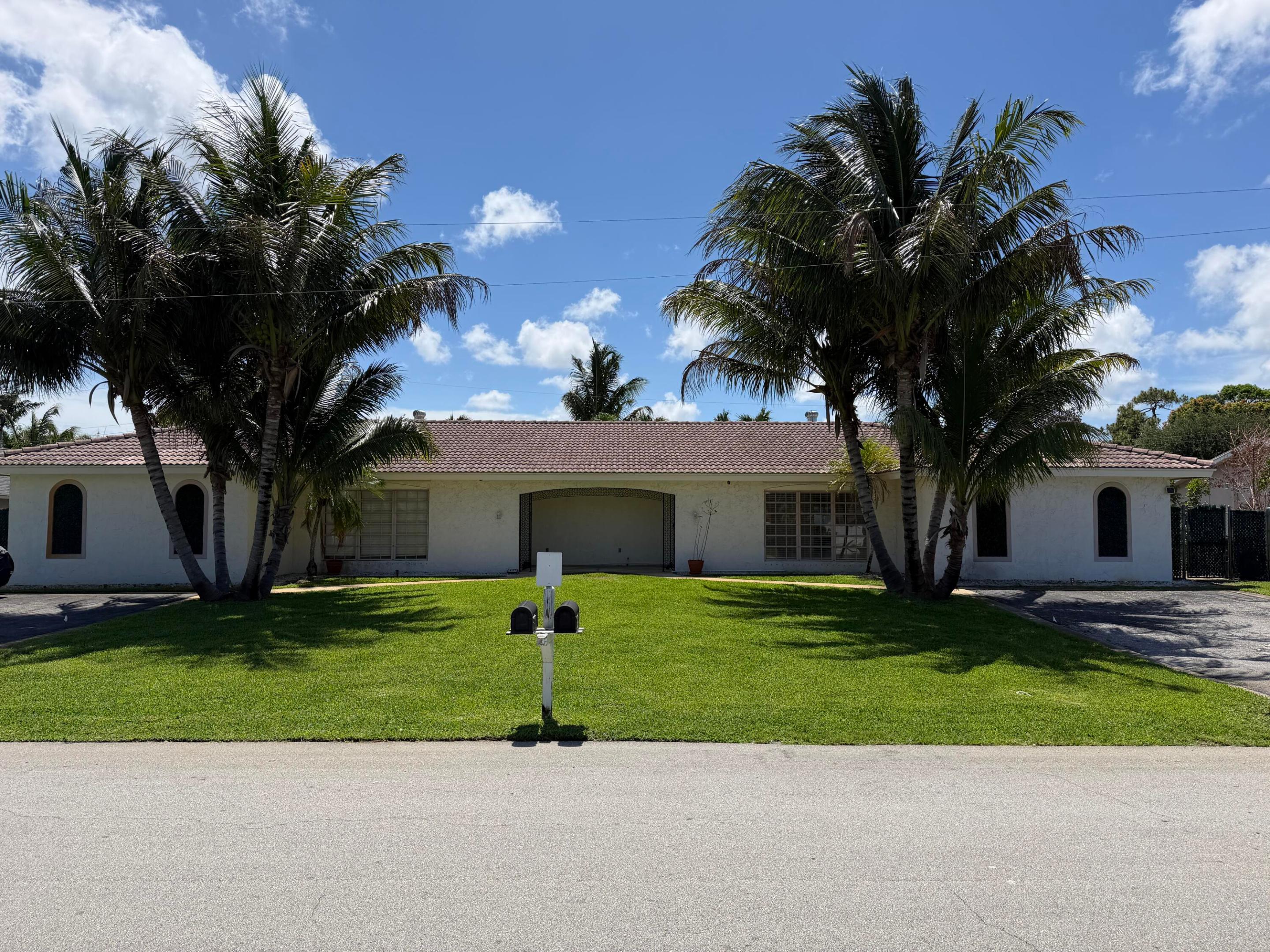 Beautifully updated 3-bedroom, 2-bath residence offering approximately 1,700 square feet of living space in the highly desirable Paradise Palms neighborhood of Boca Raton. This spacious duplex features a renovated kitchen and updated bathrooms, blending modern finishes with comfortable everyday living. Enjoy generous living areas, abundant natural light, and the convenience of a brand-new washer and dryer. Step outside to a private fenced backyard perfect for relaxing, entertaining, or enjoying additional outdoor space. Located in a quiet residential community just minutes from top-rated schools, shopping, dining, major highways, and Boca Raton's beaches. Rarely available, this home offers the ideal combination of location, space, and recent updates. Available for immediate occupancy. Call