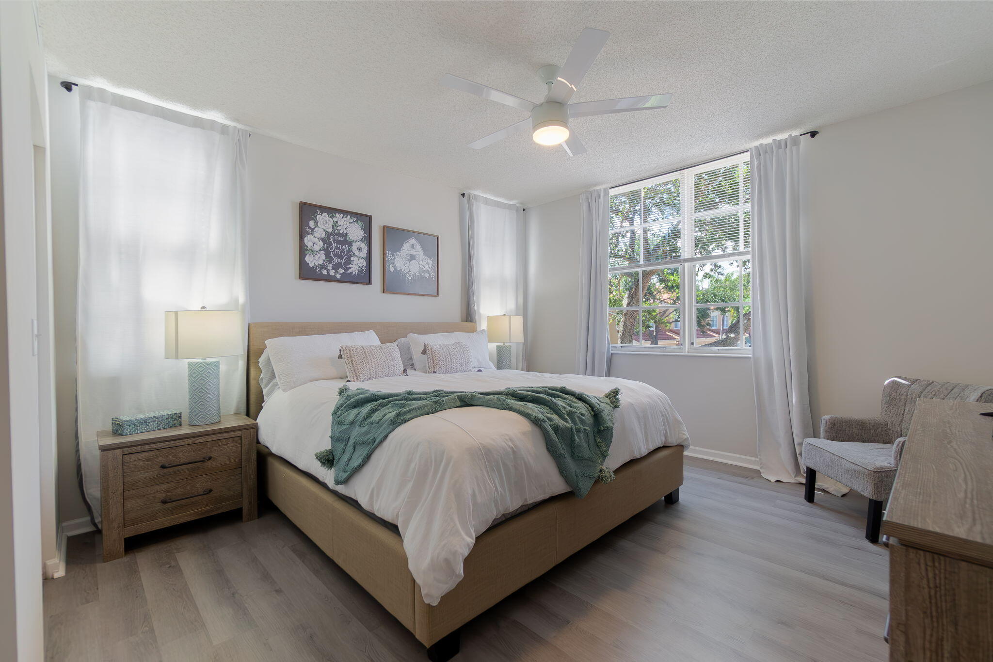 ST ANDREWS AT POLO CLUB CONDO - Residential Lease