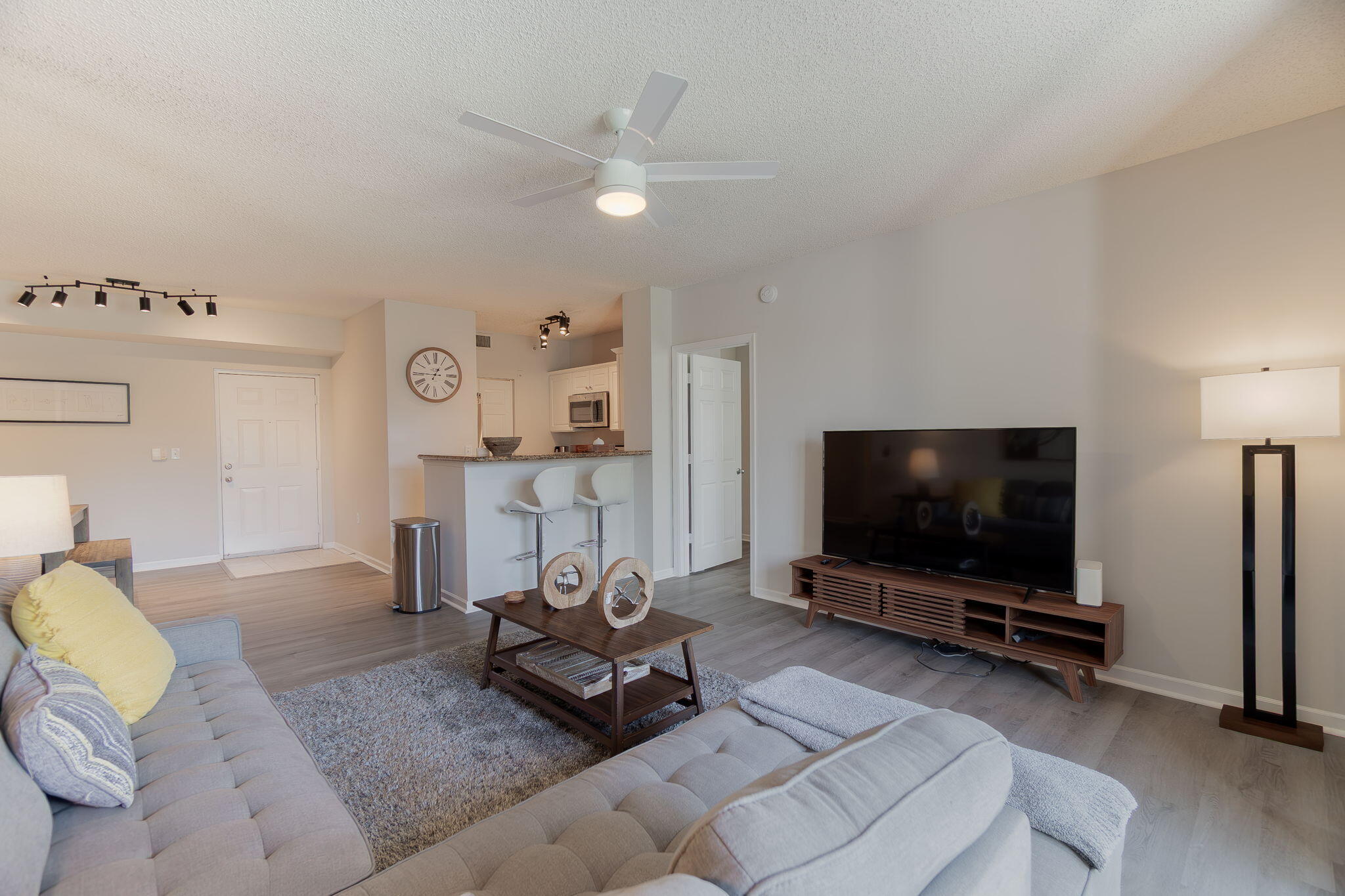 ST ANDREWS AT POLO CLUB CONDO - Residential Lease