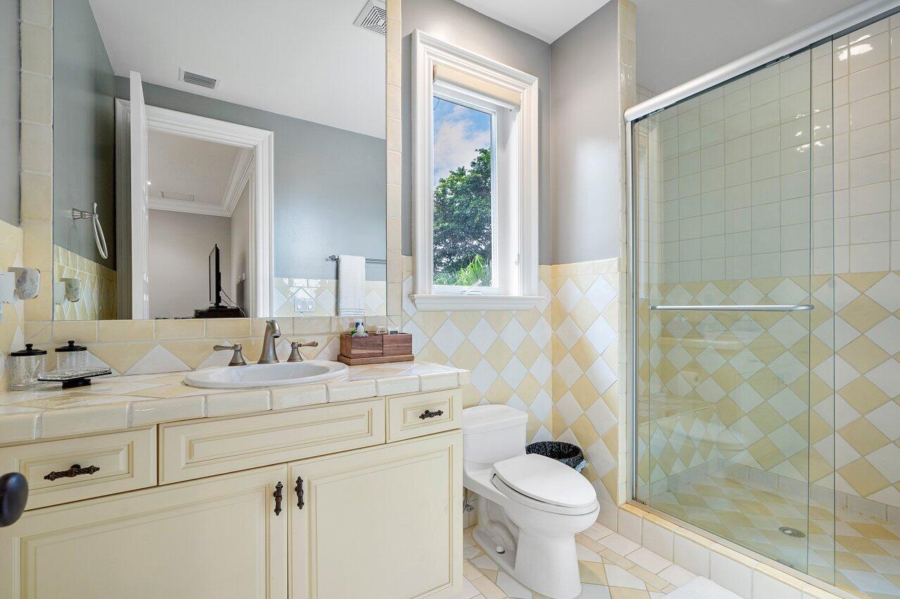 TROPIC ISLE 4TH SEC - Residential