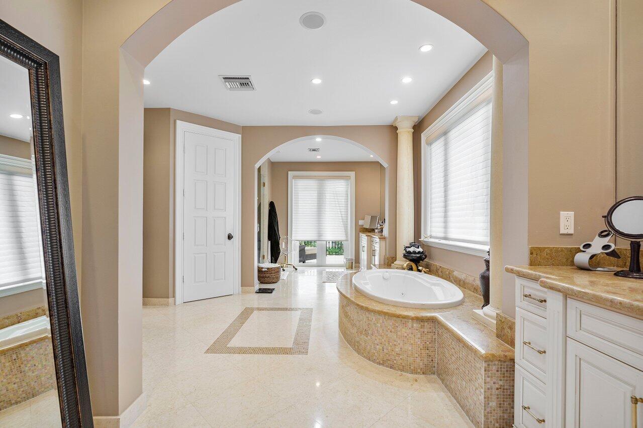 TROPIC ISLE 4TH SEC - Residential