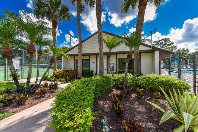 PINE RIDGE AT MARTIN DOWNS CONDO - Residential