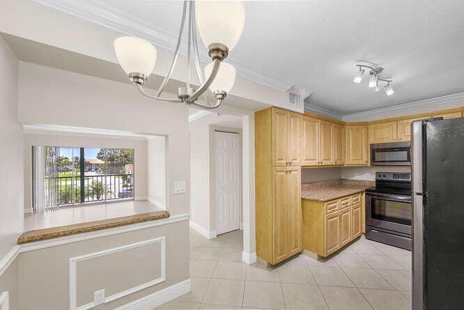 PINE RIDGE AT MARTIN DOWNS CONDO - Residential