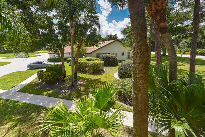 PINE RIDGE AT MARTIN DOWNS CONDO - Residential