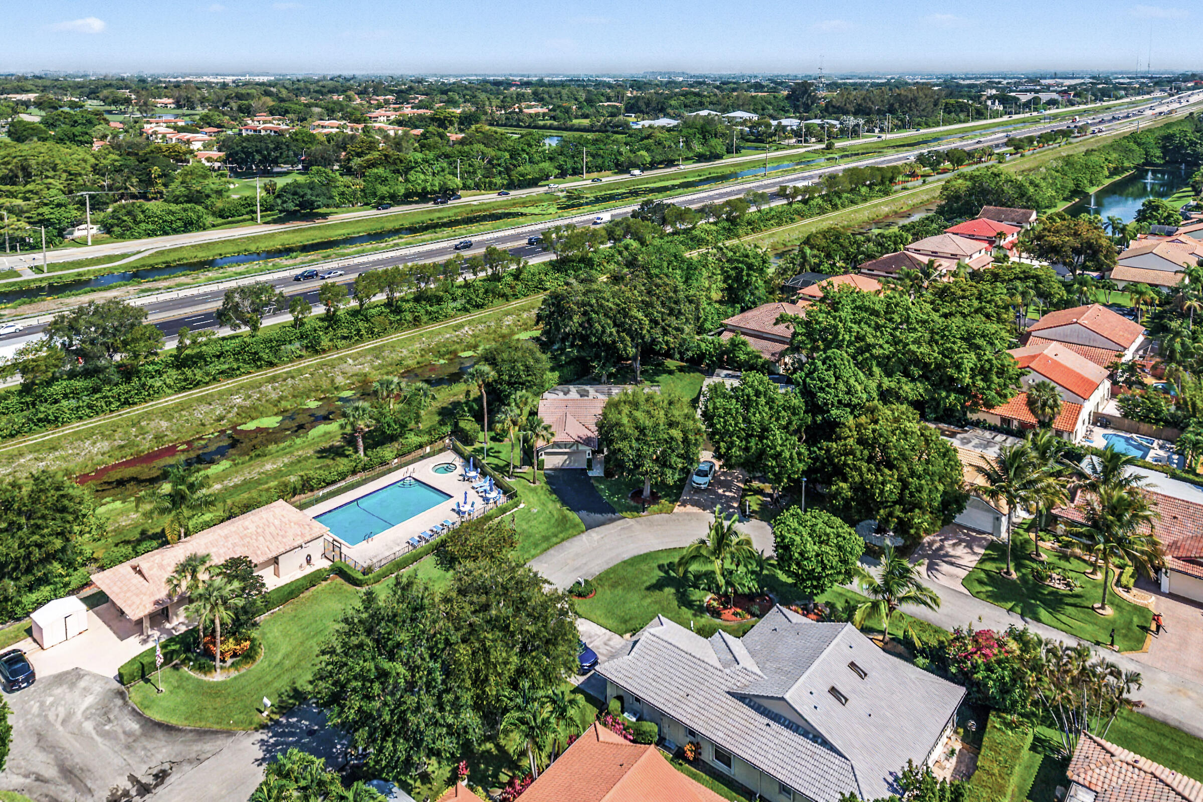 CLOVERFIELD - Residential