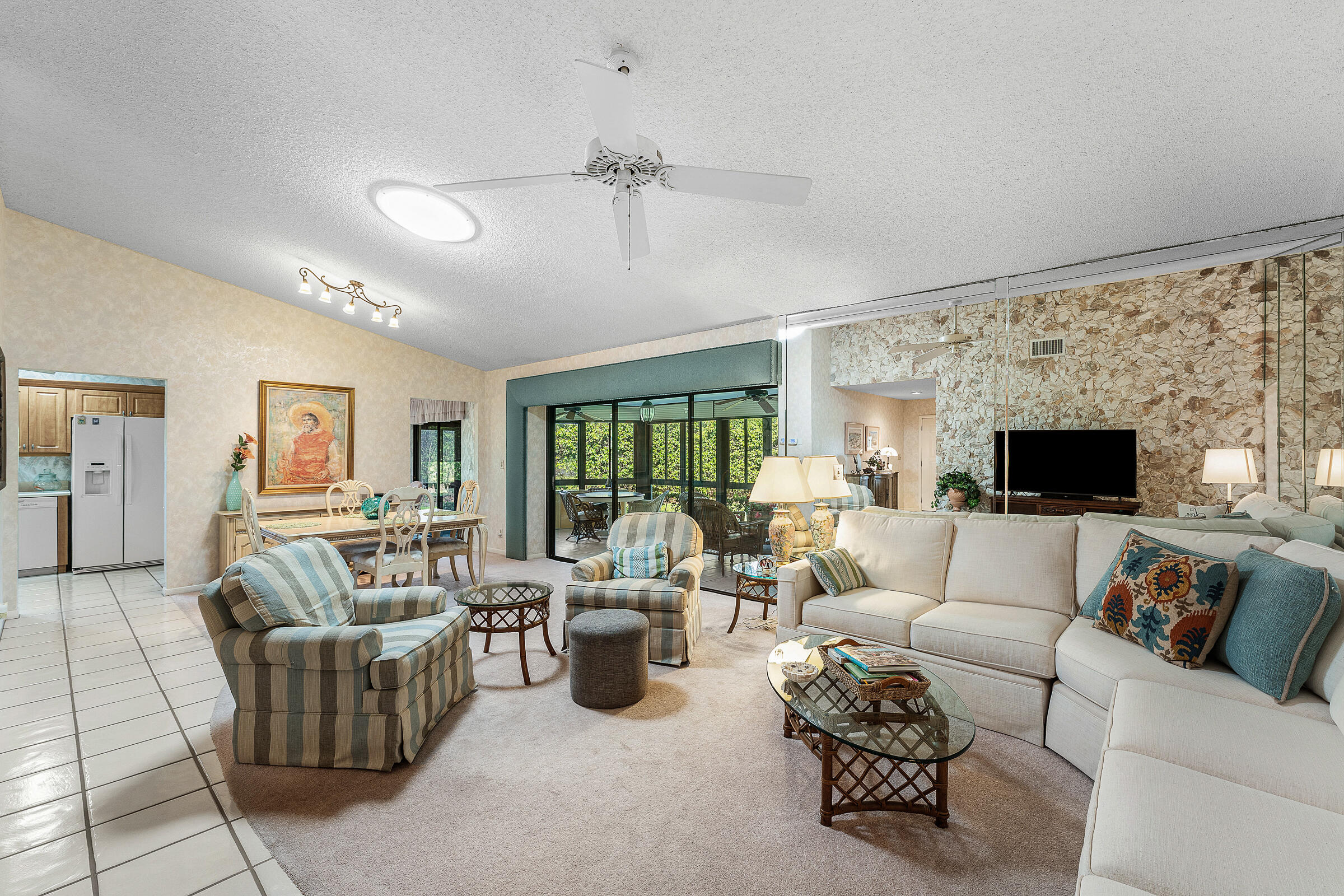 CLOVERFIELD - Residential