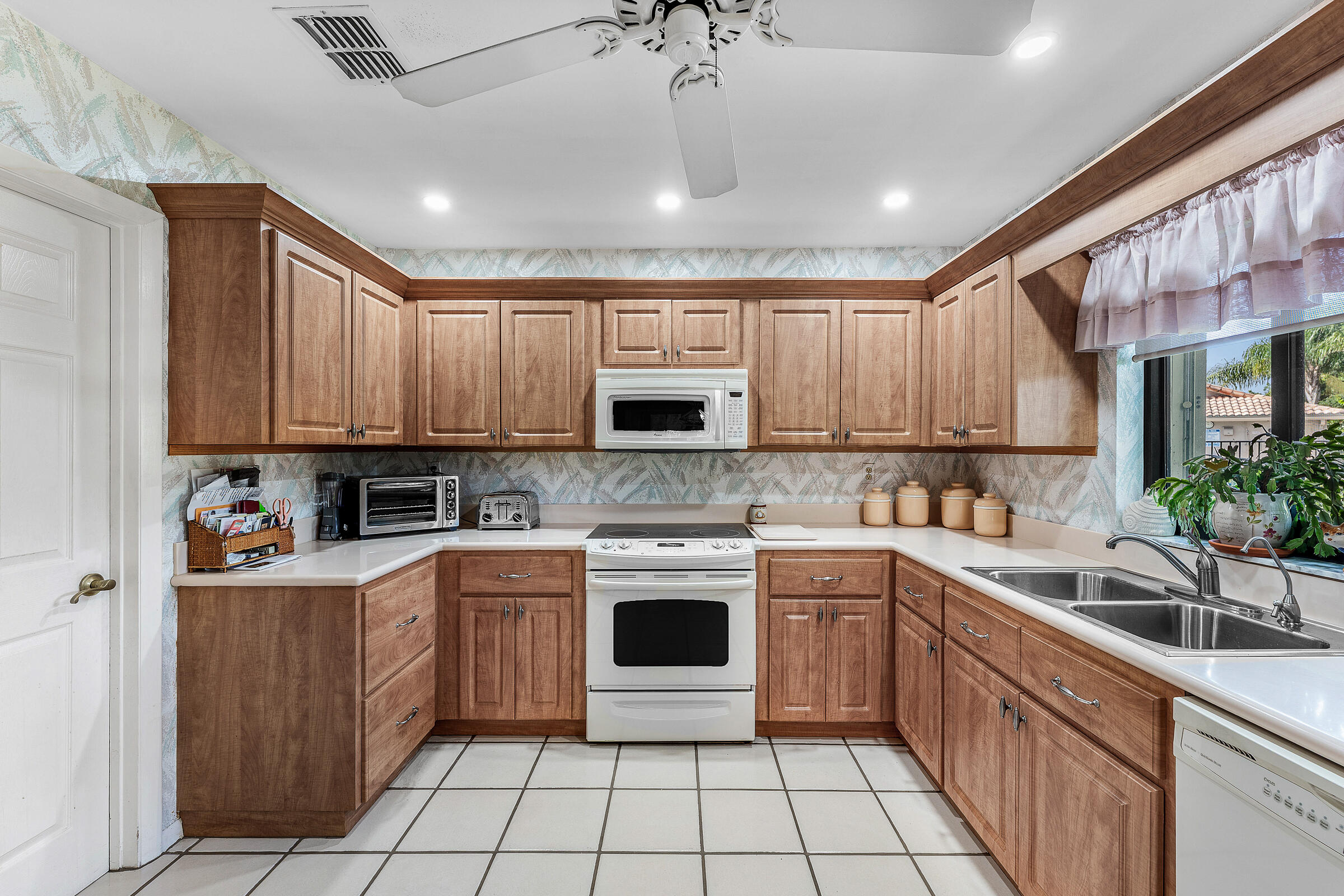 CLOVERFIELD - Residential