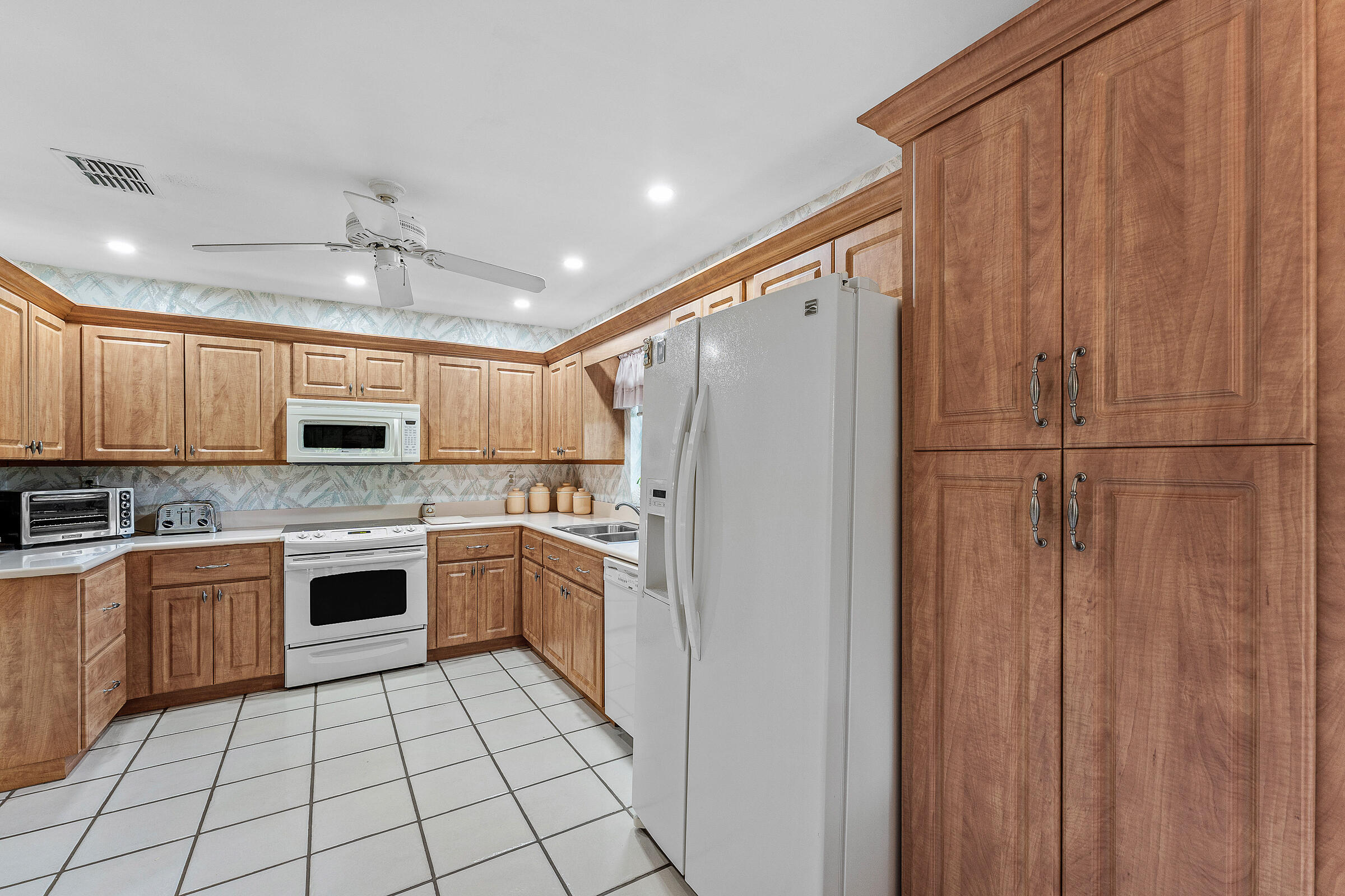 CLOVERFIELD - Residential