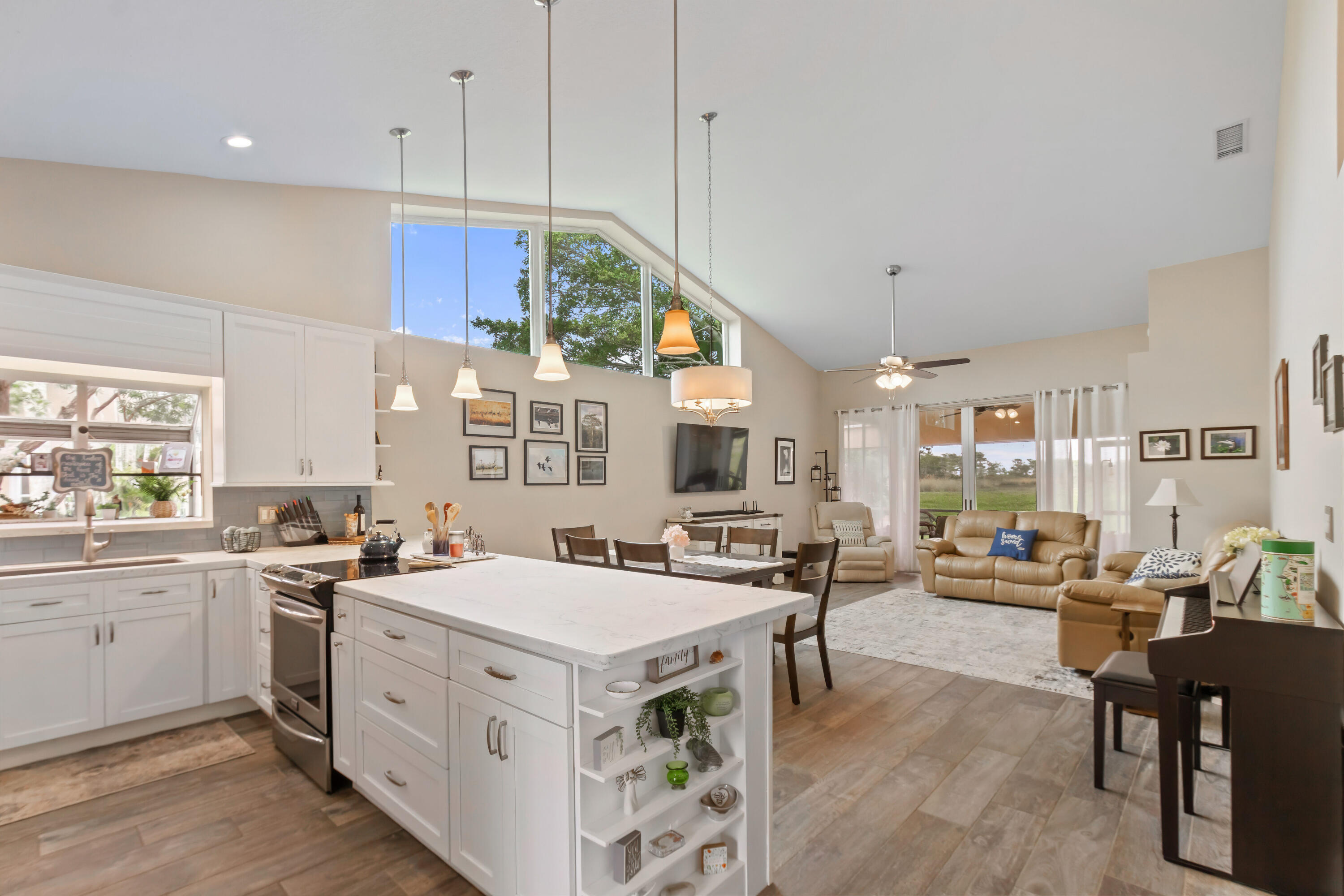 PGA RESORT COMMUNITY OF HEATHER RUN - Residential Lease