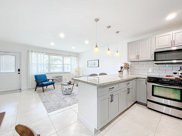 CHATHAM CONDOS - Residential