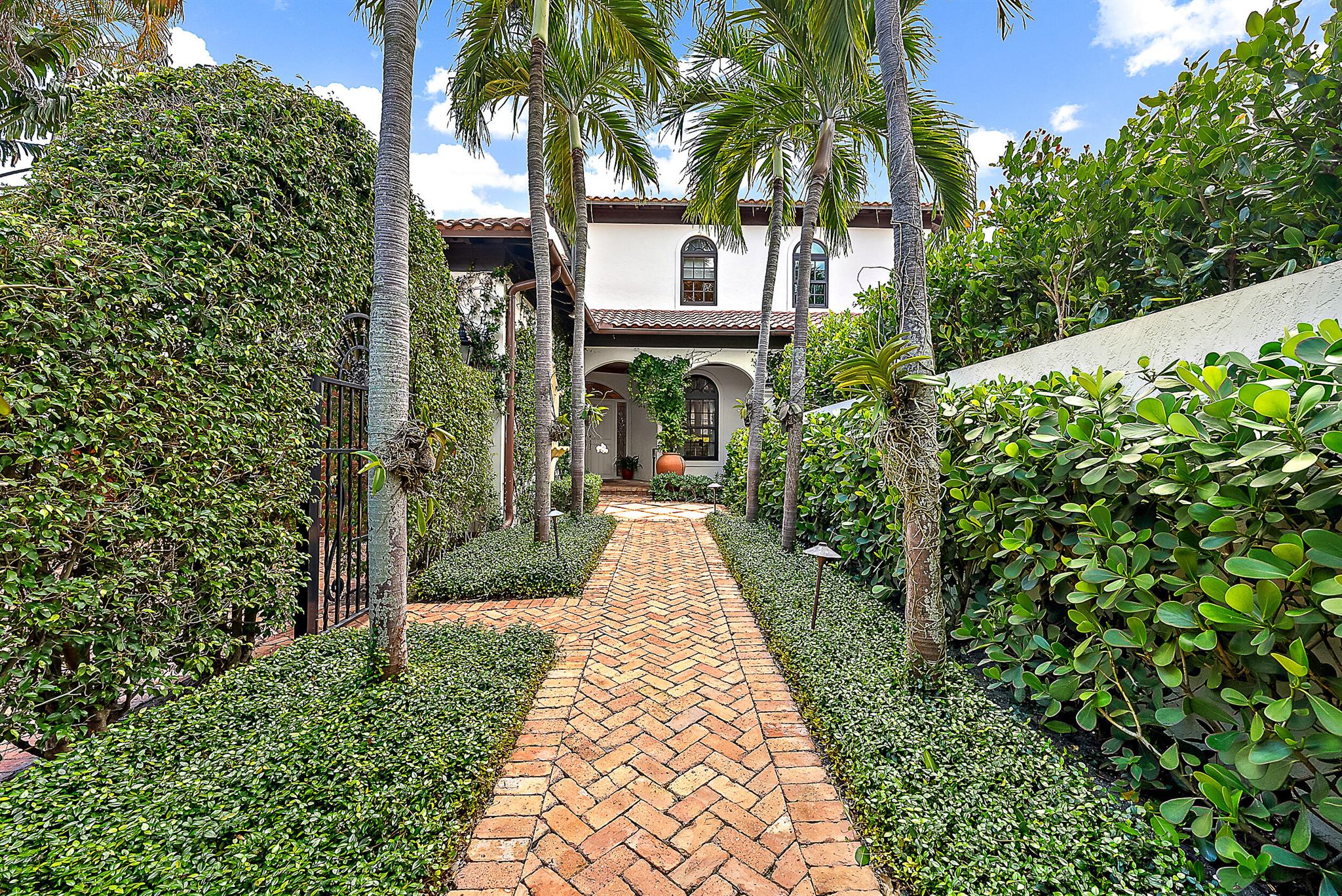 Royal Park - Residential