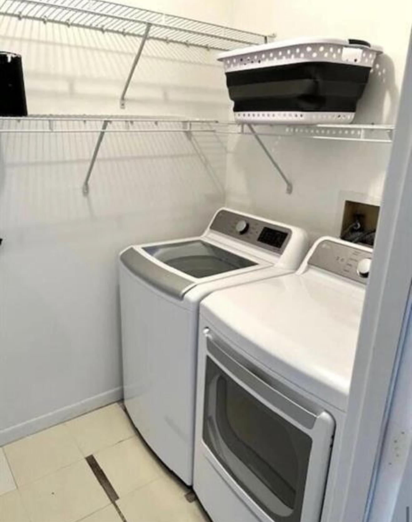 ASHLAND D CONDO - Residential Lease