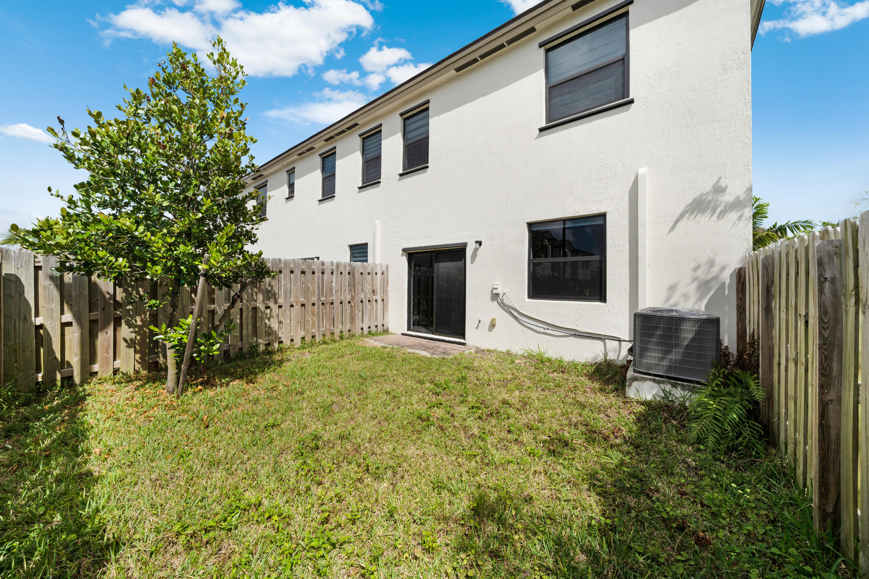 KENDALL ASSEMBLAGE SOUTH - Residential
