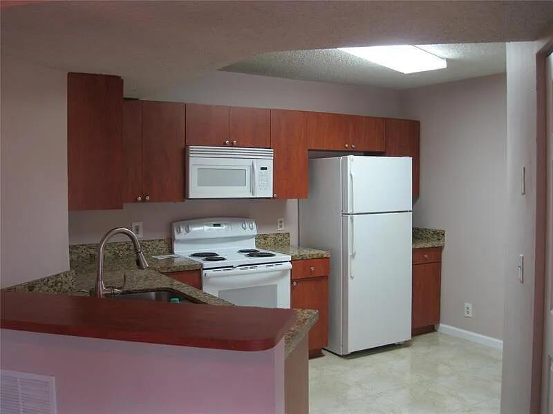 Edgewater - Residential Lease