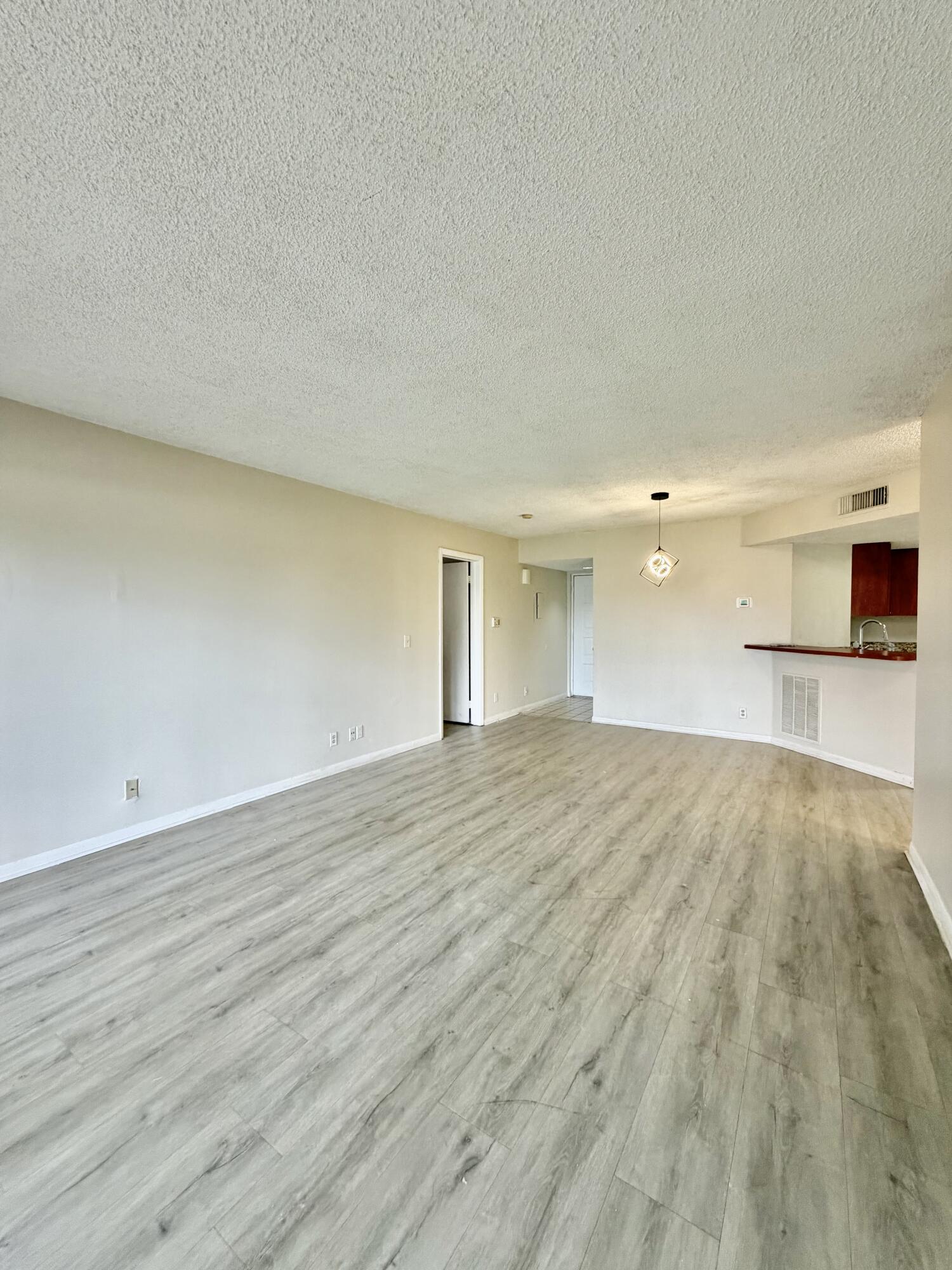 Edgewater - Residential Lease