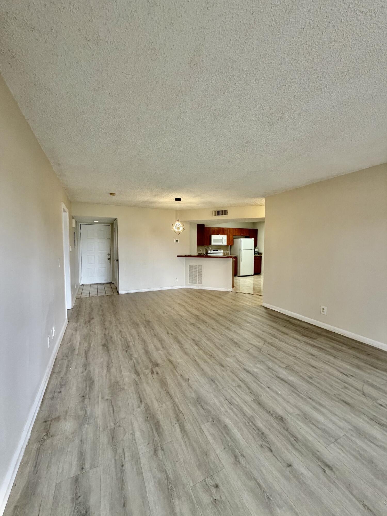 Edgewater - Residential Lease