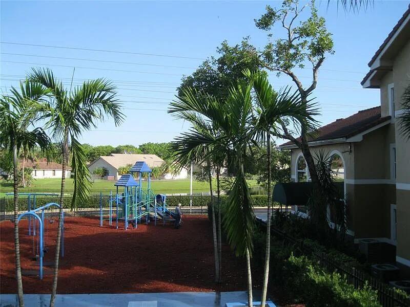 Edgewater - Residential Lease