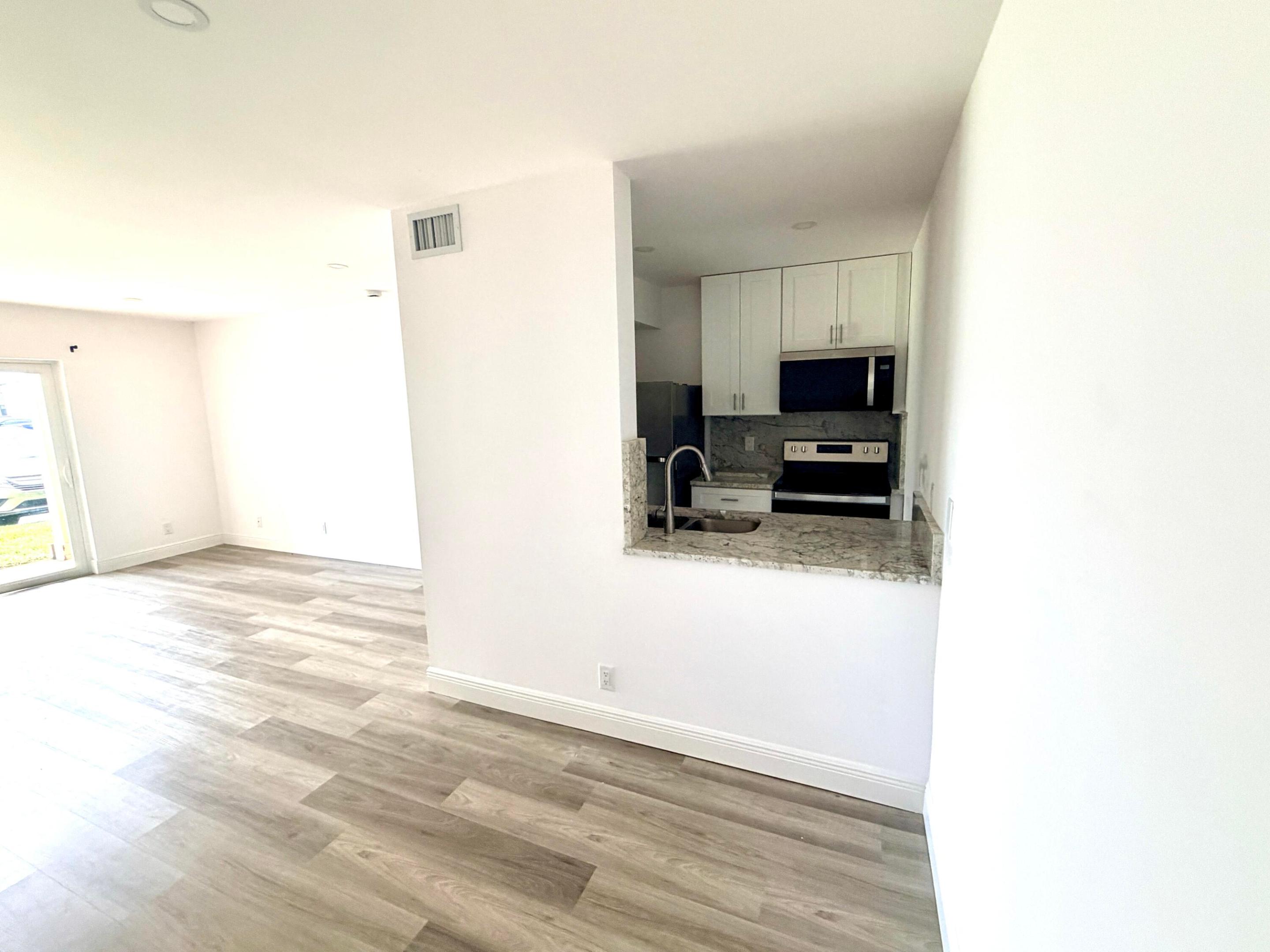 ABBEY PARK GARDENS I CONDO - Residential Lease