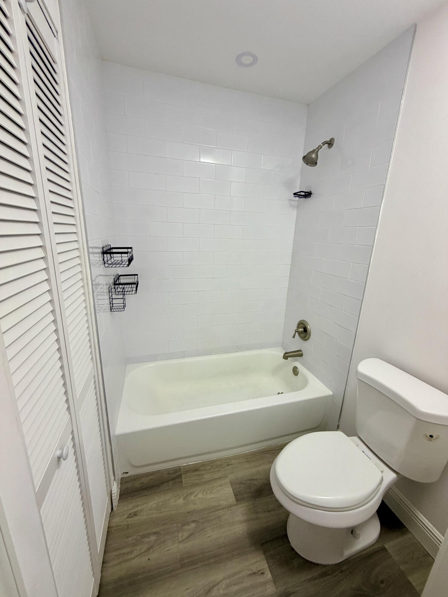 ABBEY PARK GARDENS I CONDO - Residential Lease