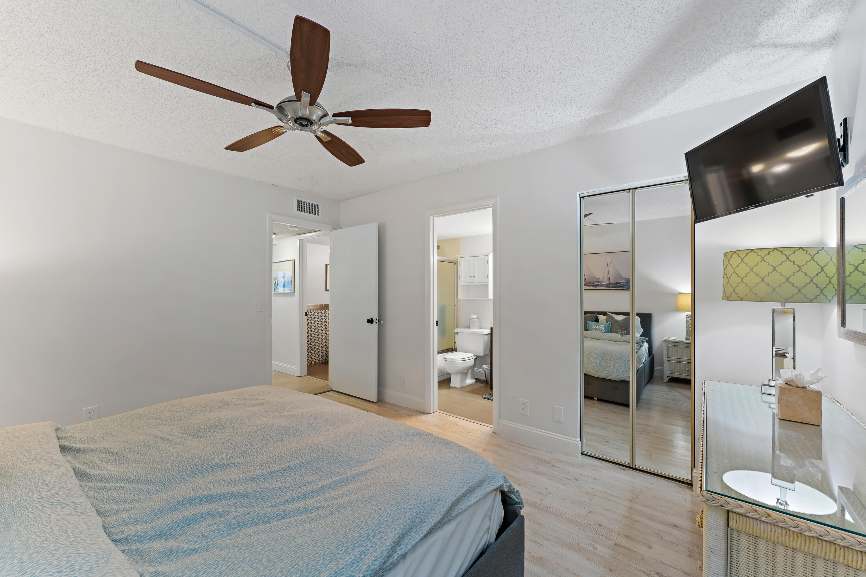SEA RISE CONDO - Residential Lease