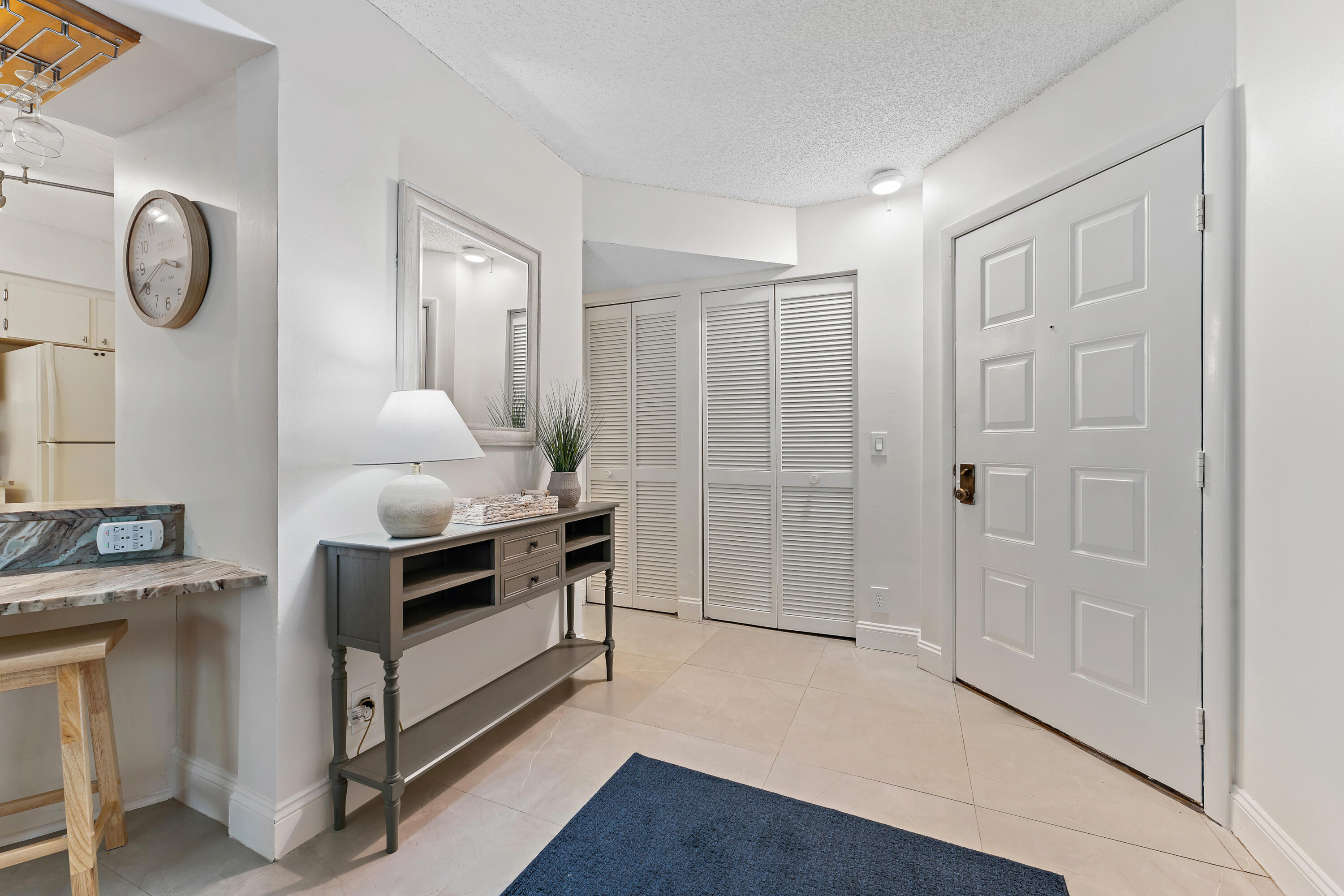SEA RISE CONDO - Residential Lease